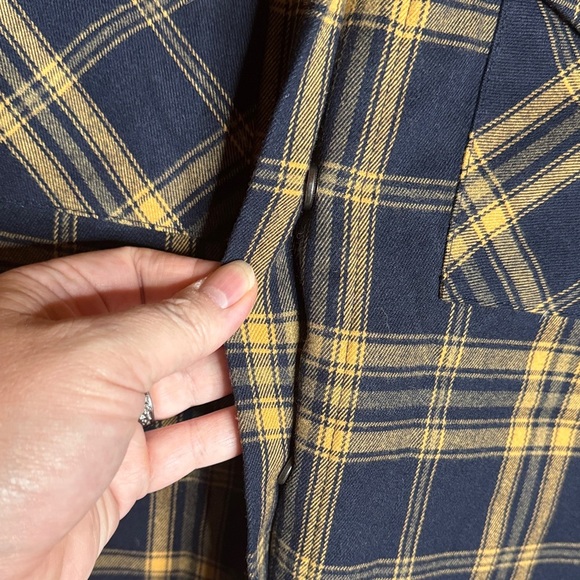 NWOT Doe & Rae Navy & Yellow Plaid Jacket with Beige Sherpa Collar Size XL - Picture 6 of 7